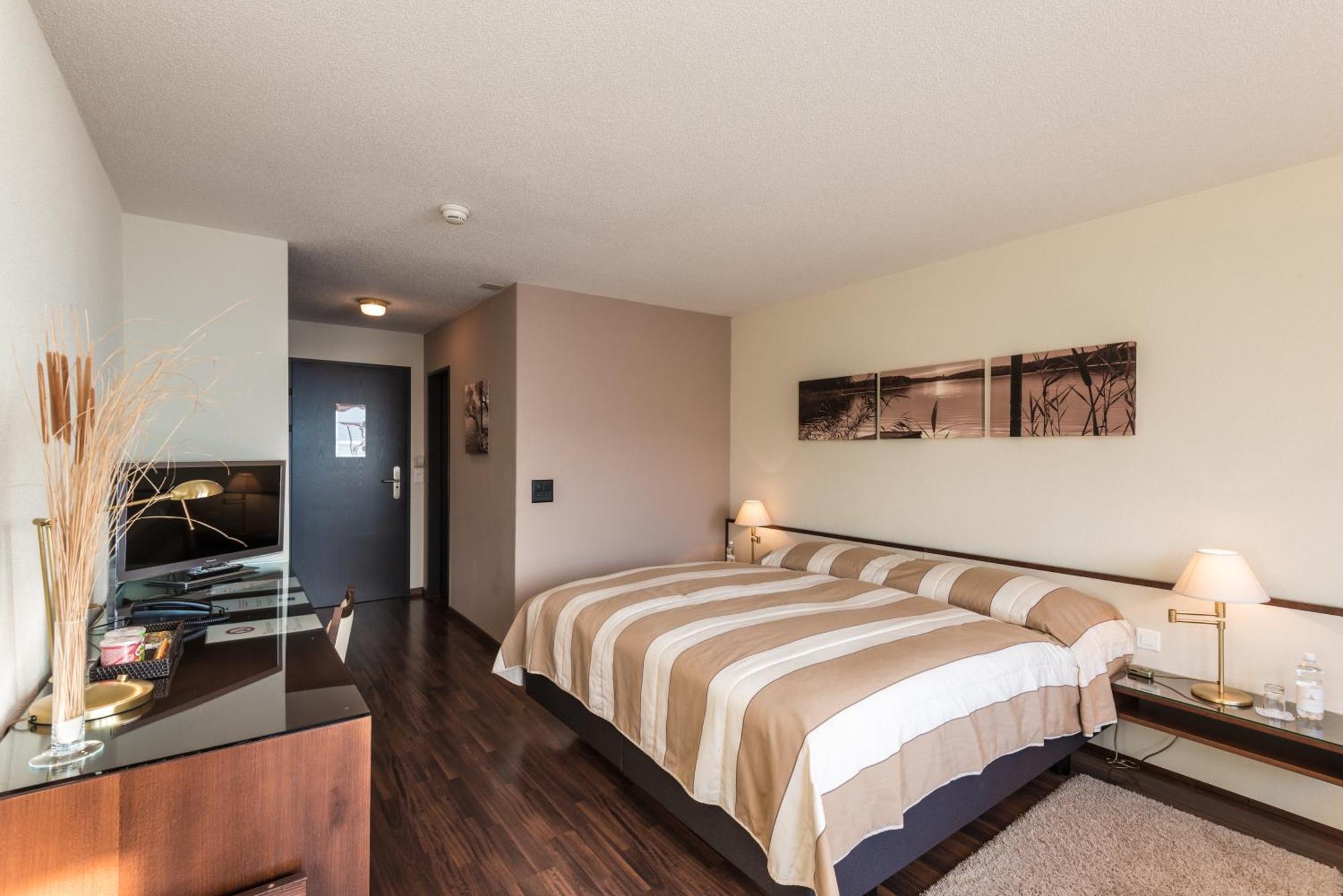 Room North,234841513:JPEG